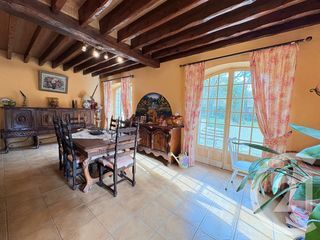  Maison � vendre 5 pi�ces 180 m�