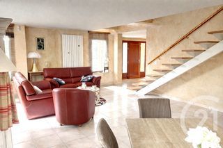  Maison � vendre 6 pi�ces 231 m�