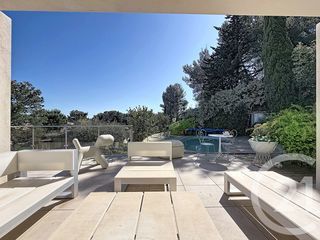  Maison � vendre 9 pi�ces 215 m�