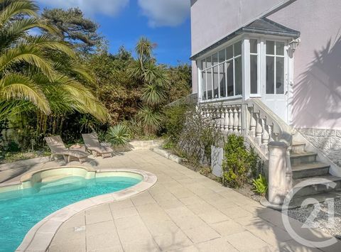   Vente Maison Maison - 7 pi�ce(s) - 321 m�