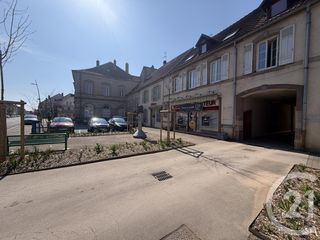  Appartement � louer 8 pi�ces 249 m� Lure