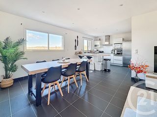  Maison � vendre 4 pi�ces 200 m�