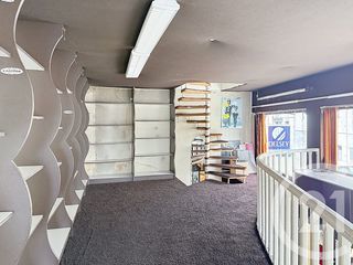  Immeuble � vendre 93 m�