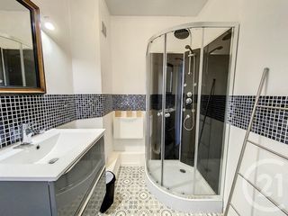  Appartement � louer 6 pi�ces 98 m�