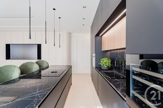  Appartement � vendre 4 pi�ces 154 m�