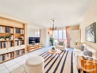  Appartement � vendre 5 pi�ces 98 m�