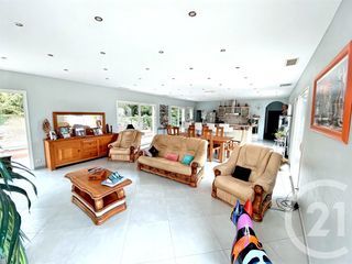  Maison � vendre 5 pi�ces 230 m�