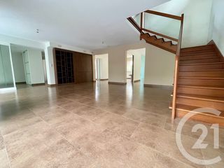  Maison � vendre 7 pi�ces 222 m�