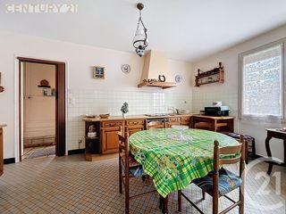  Maison � vendre 6 pi�ces 217 m�