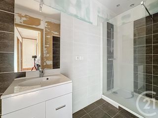  Maison � vendre 4 pi�ces 192 m�