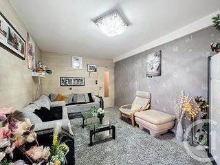  Appartement � louer 5 pi�ces 80 m�