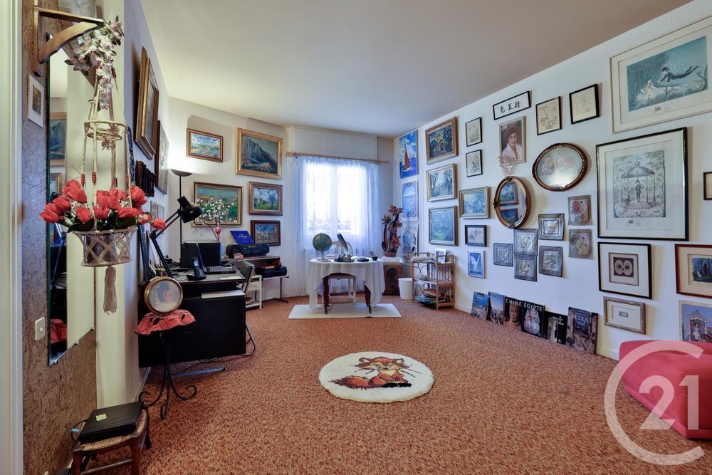 � vendre  Maison Saint-Laurent-du-Var (06700)