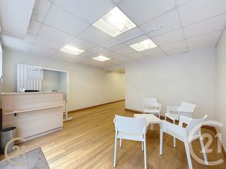  Appartement � louer 1 pi�ce 82 m�