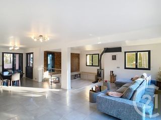  Maison � vendre 9 pi�ces 373 m�