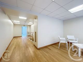  Appartement � louer 1 pi�ce 82 m�