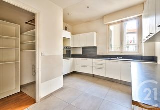  Appartement � vendre 4 pi�ces 122 m�