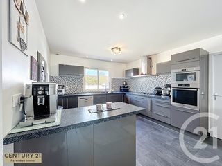  Maison � vendre 5 pi�ces 226 m�