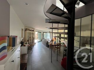  Maison � vendre 4 pi�ces 285 m�