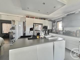  Maison � vendre 5 pi�ces 101 m�