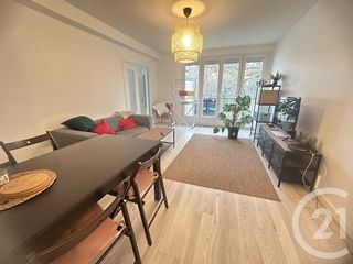  Appartement � louer 5 pi�ces 83 m�