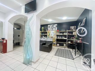  Immeuble � vendre 270 m�