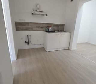  Appartement � louer 4 pi�ces 75 m�