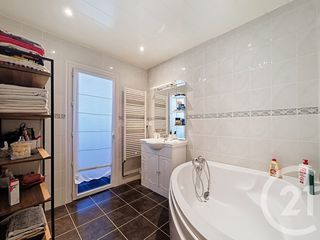  Appartement � vendre 5 pi�ces 90 m�