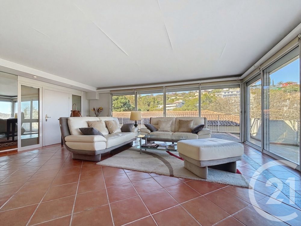 � vendre  Appartement Mandelieu-la-Napoule (06210)