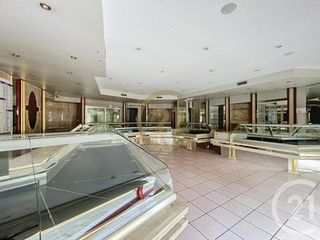  Appartement � louer 8 pi�ces 150 m�