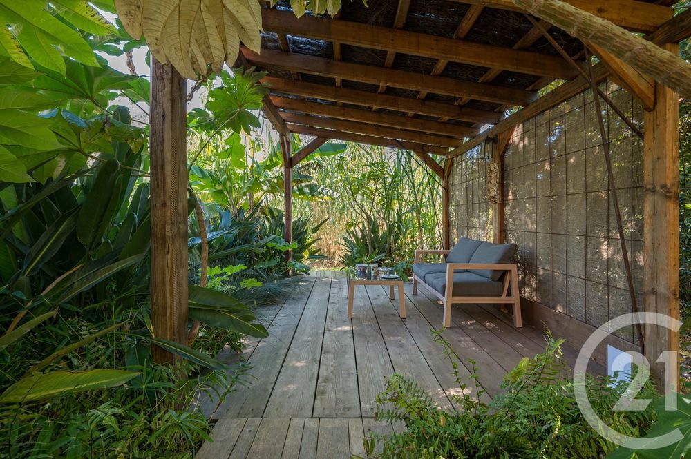 � vendre  Maison �ze (06360)