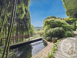  Maison � vendre 6 pi�ces 215 m�