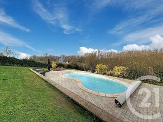  Maison � vendre 5 pi�ces 225 m�