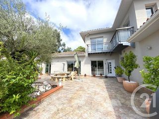  Maison � vendre 5 pi�ces 230 m�