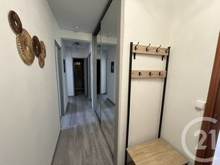  Appartement � louer 4 pi�ces 81 m�