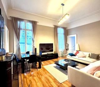  Immeuble � vendre 494 m�