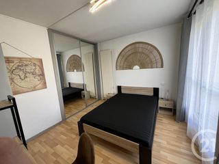  Appartement � louer 4 pi�ces 81 m�