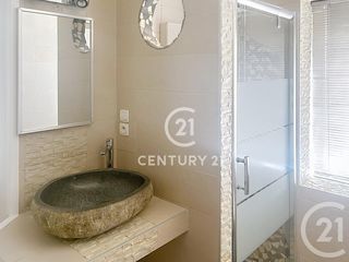  Maison � vendre 5 pi�ces 223 m�