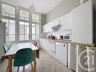  Appartement � louer 3 pi�ces 77 m�