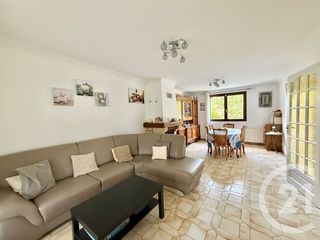  Maison � vendre 6 pi�ces 220 m�