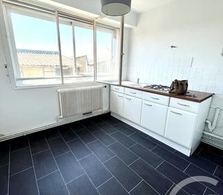  Immeuble � vendre 475 m�