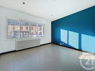  Appartement � louer 4 pi�ces 130 m�