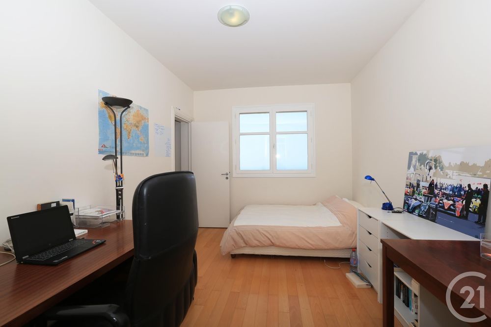 � vendre  Maison �ze (06360)