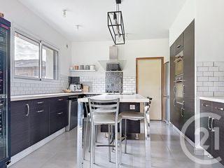  Maison � vendre 7 pi�ces 192 m�