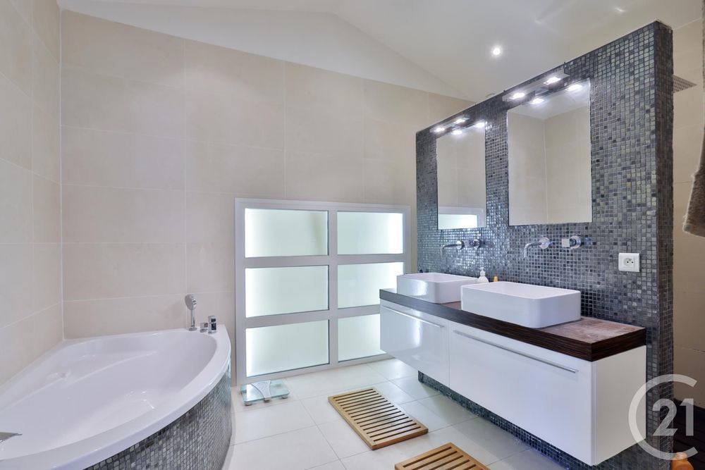 � vendre  Maison Colomars (06670)