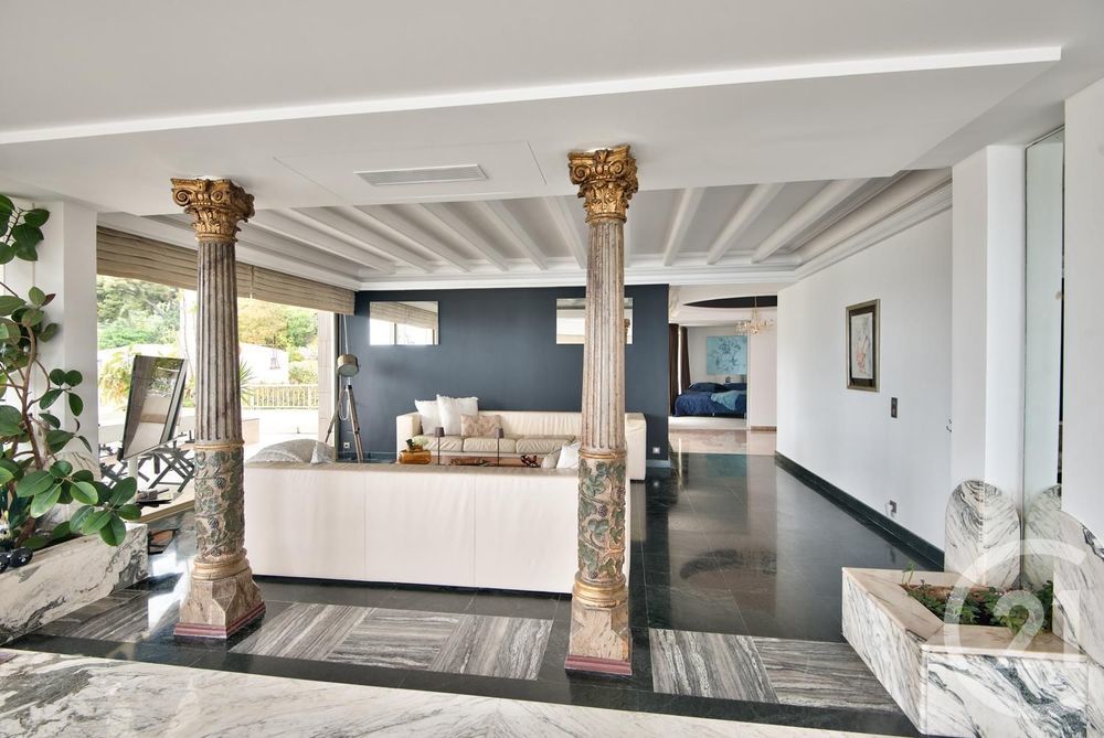 � vendre  Appartement Menton (06500)