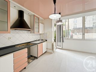  Appartement � louer 5 pi�ces 93 m�