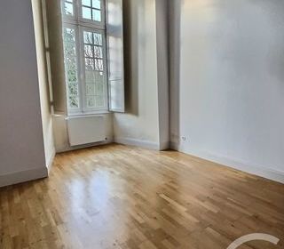  Appartement � louer 3 pi�ces 80 m�