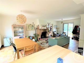  Maison � vendre 6 pi�ces 209 m�