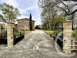  Maison � vendre 14 pi�ces 380 m�