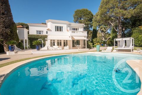   Location Maison Maison - 9 pi�ce(s) - 254 m�